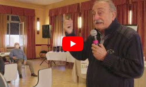 Riproduci Video